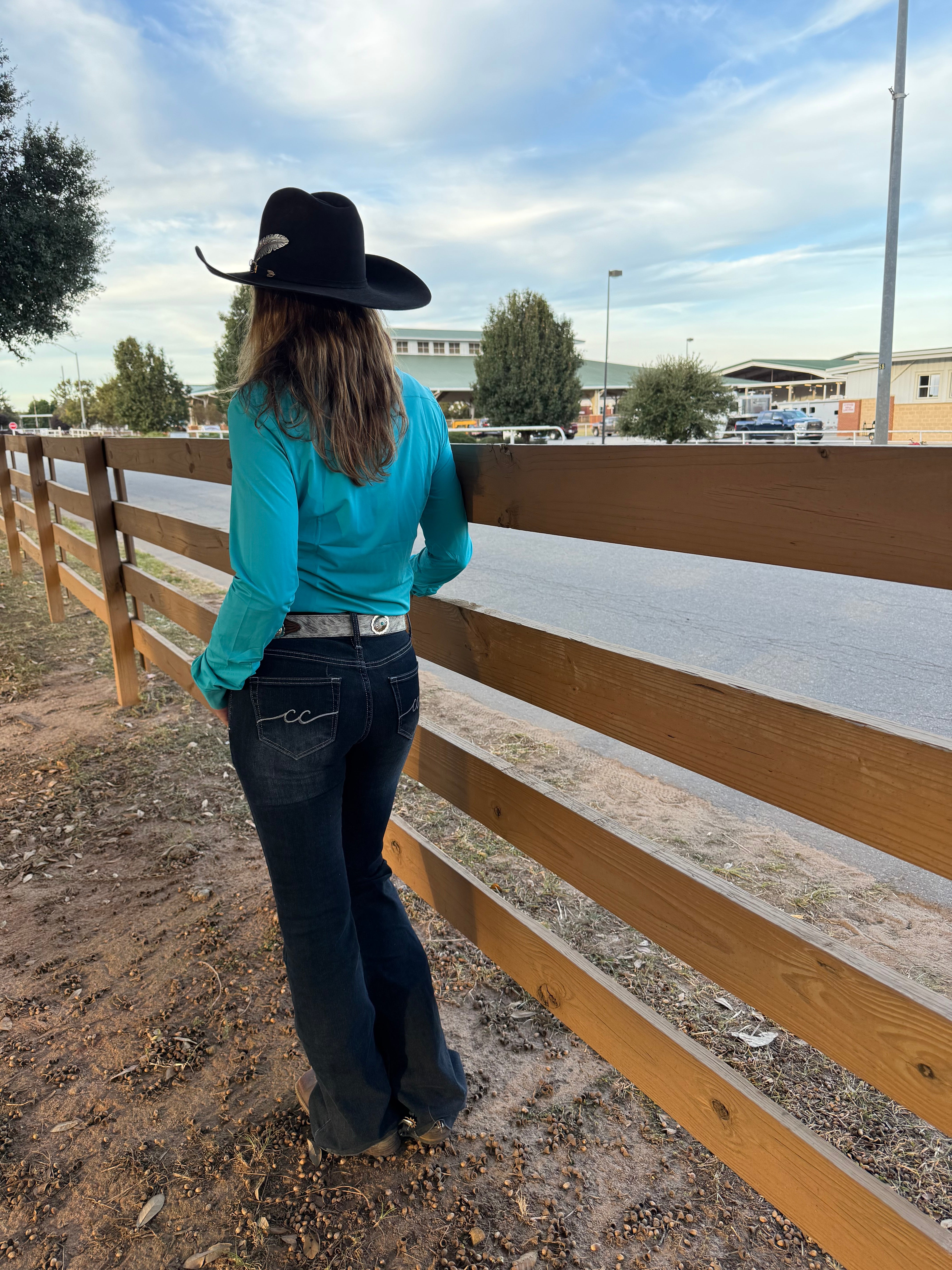 Ocean Blue Cooling Material Pullover